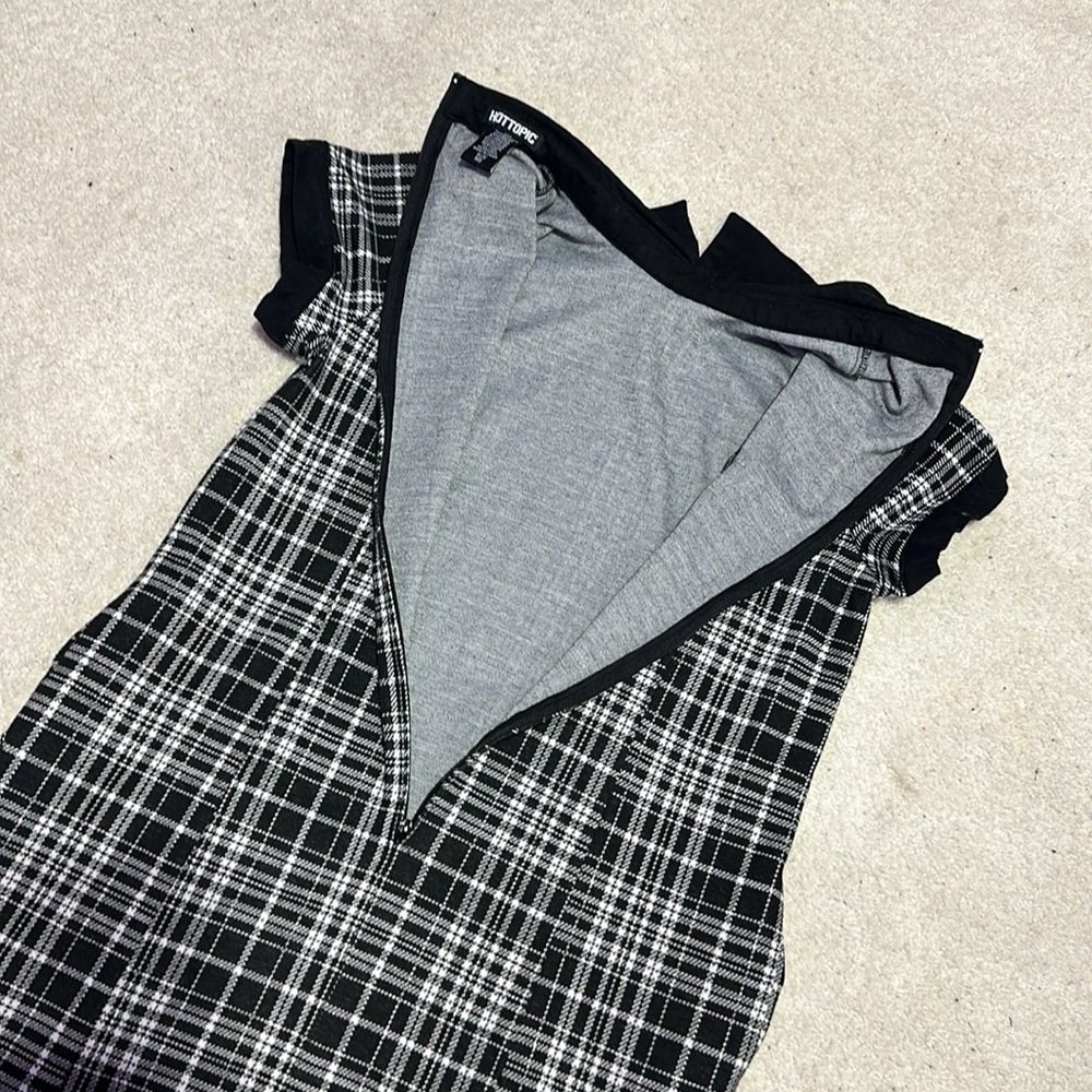 Hot Topic Plaid Mini - Picture 9 of 11